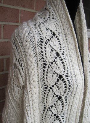 Cabled Dayflower Shawl