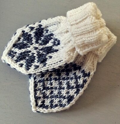 Baby Selbu Mittens