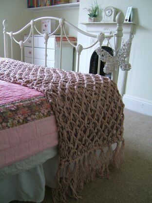 Giant Harlequin Bed Runner