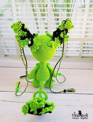 Crochet Cute Alien Girl