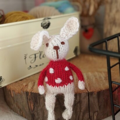 Rabbit toy knitting pattern