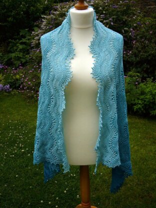 Rippling waves shawl