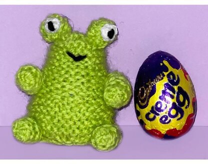 Easter Frog chocolate cover fits Creme Egg