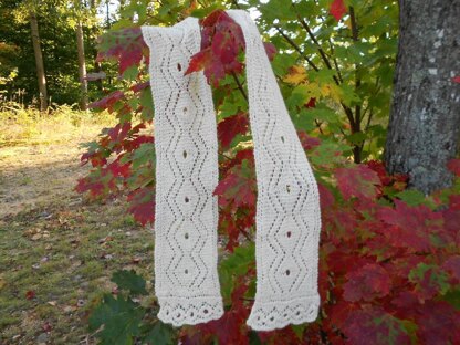 Diamonds and Winding Ribbons Lace Scarf