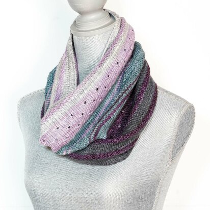 Javori Designs Lena Cowl PDF