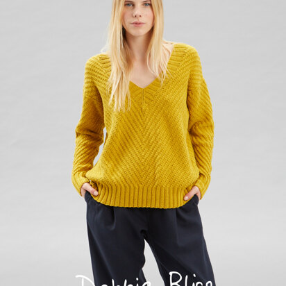 Lizzy - Jumper Knitting Pattern For Women in Debbie Bliss Piper