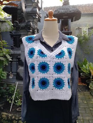 Sunflower field vest PDF crochet pattern