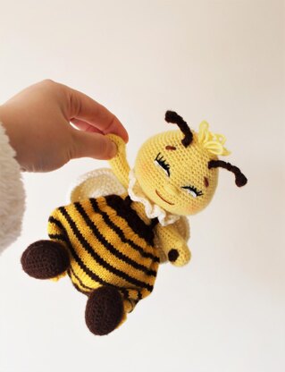 Bee toy Knitting Crochet pattern by Ekaterina Borisova