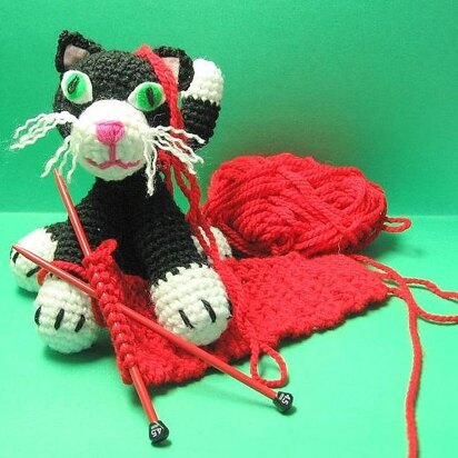 Sneakers the Cat | Crochet Pattern by Ashton11