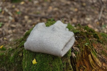 Linja Sweater