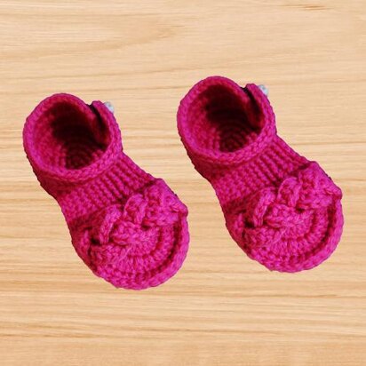 Crochet braided baby sandal
