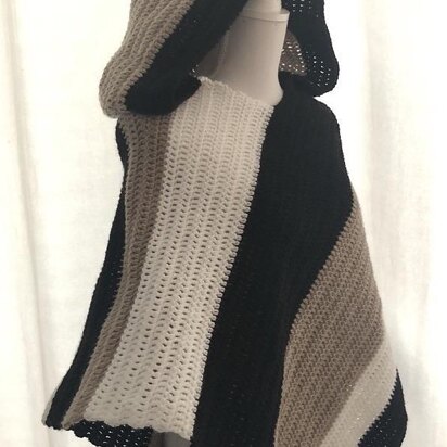 Hooded poncho striped