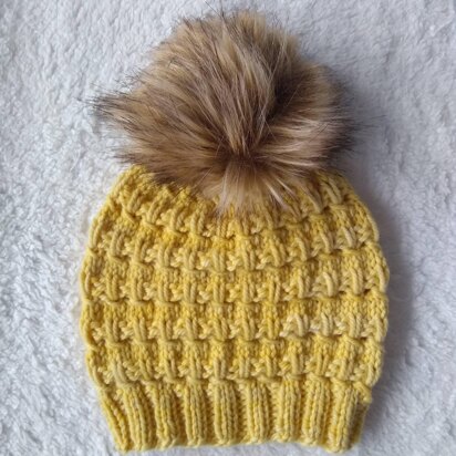 Quaffle Hat - knitting pattern