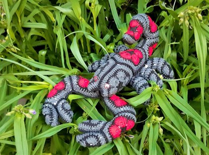 Oskar The Scorpion with African Flowers