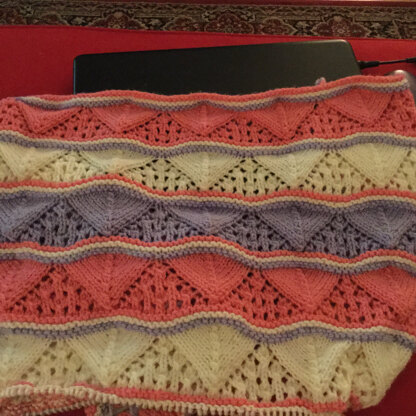 Lacy waves baby blanket