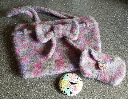My First Attempt at Felting a Bag and purse for a Friend!