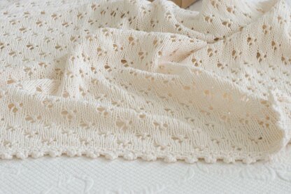 Cloverleaf Eyelet Baby Blanket