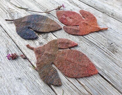 Sassafras Leaf Ornament