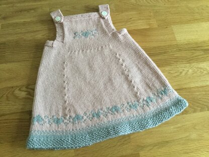 Baby pinafore