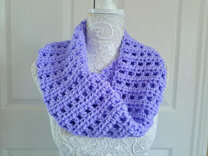 Crochet Delicate Shoulder Warmer/Snood Pattern