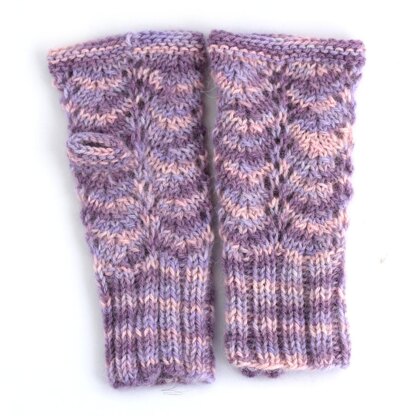 Vine Lace Mitts