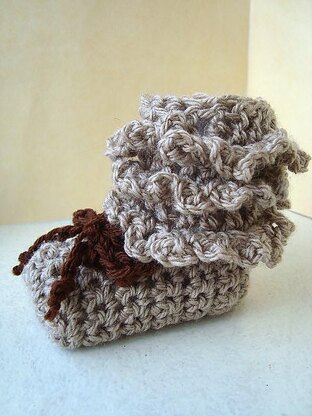 533, Ruffled Cuffs baby booties or adult slippers