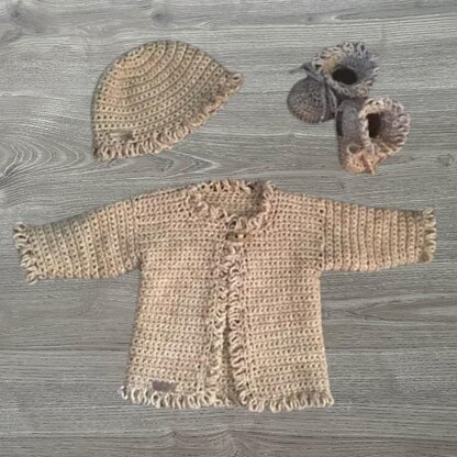 Renee Loveknot Cardigan Hat and Booties Prem - 10 Years