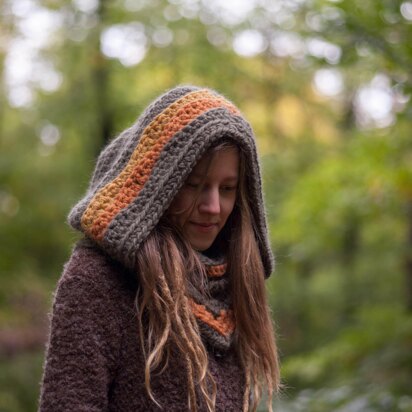 Gefion hooded cowl