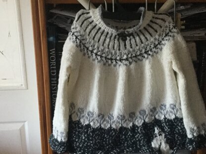 Moominmamma sweater