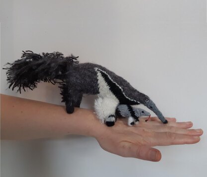 Giant anteater (and tiny anteater)