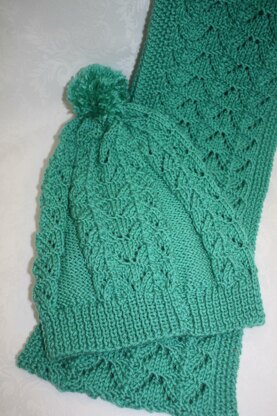 Lacy Shells Hat and Scarf