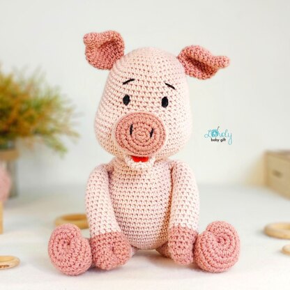 Pink Pig Stuffed Toy Amigurumi Crochet Pattern