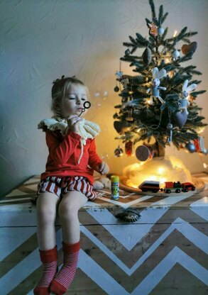 Vintage and Chunky Crochet Collar Pattern | ruffle neck clown or Peter Pan style, baby bib festive outfit, beginner cute crochet accessories