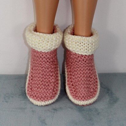 Ladies 2 Colour Super Chunky Slipper Boots