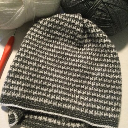 Slouchy Houndstooth Beanie