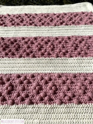 Double Sided Bobble Heart Blanket US terminology By Melu Crochet