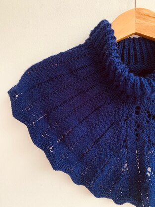 Queenara Cowl