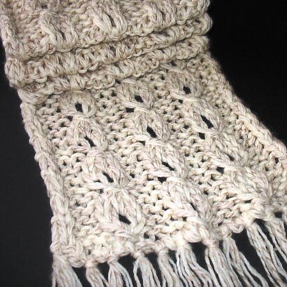 Trendy Reversible Lantern Scarf - knitting pattern