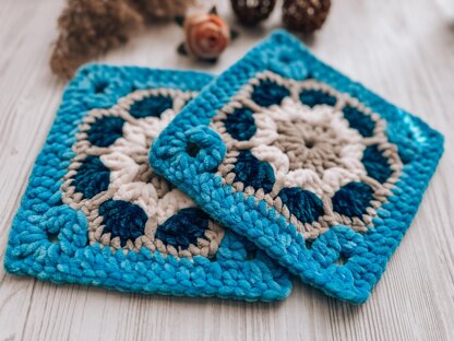 Plush granny square