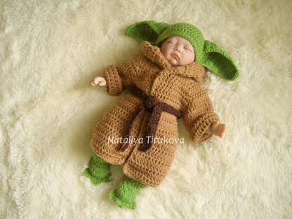 Baby Yoda Outfit