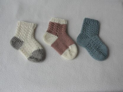 Wee Cable Baby Socks