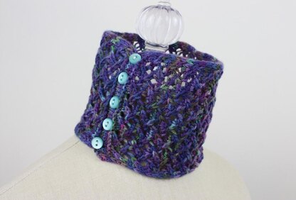 Zelda Lace Neckwarmer Knitting Pattern