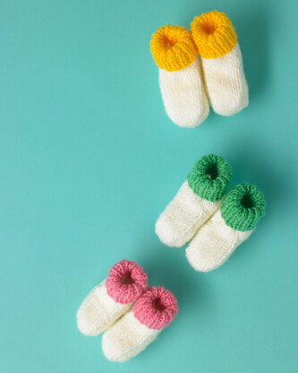 "Polar Bootees" - Booties Knitting Pattern For Babies in Paintbox Yarns Simply DK