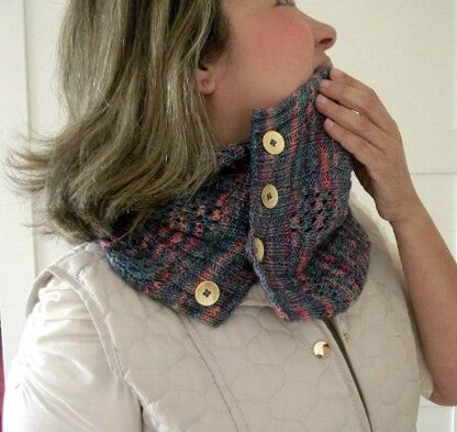 Happy Valley Cowl