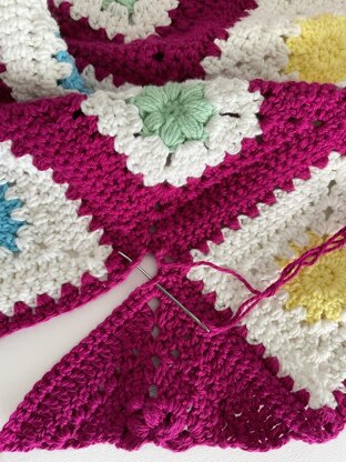 Buds & Blooms Blanket