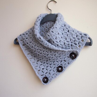 3 buttons cowl scarf