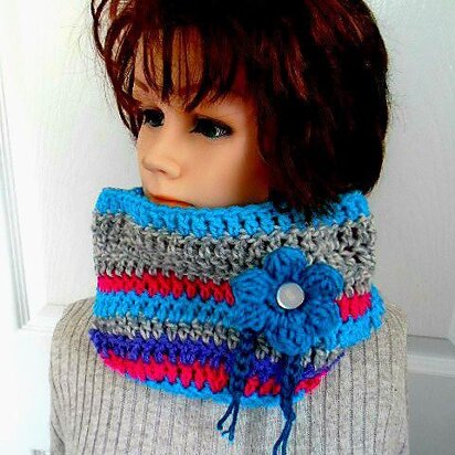 874 Many Colors Cowl