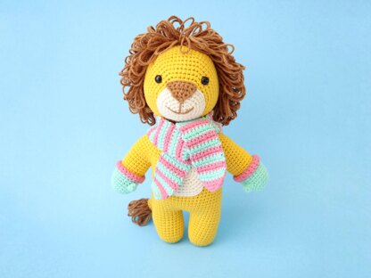 Leonard the Lion Amigurumi