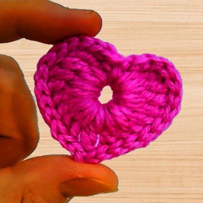 Crochet mini heart