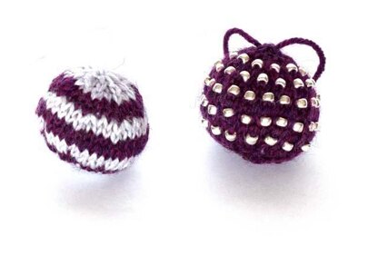 Christmas Glamour Mini Bead & Stripe Baubles Pattern